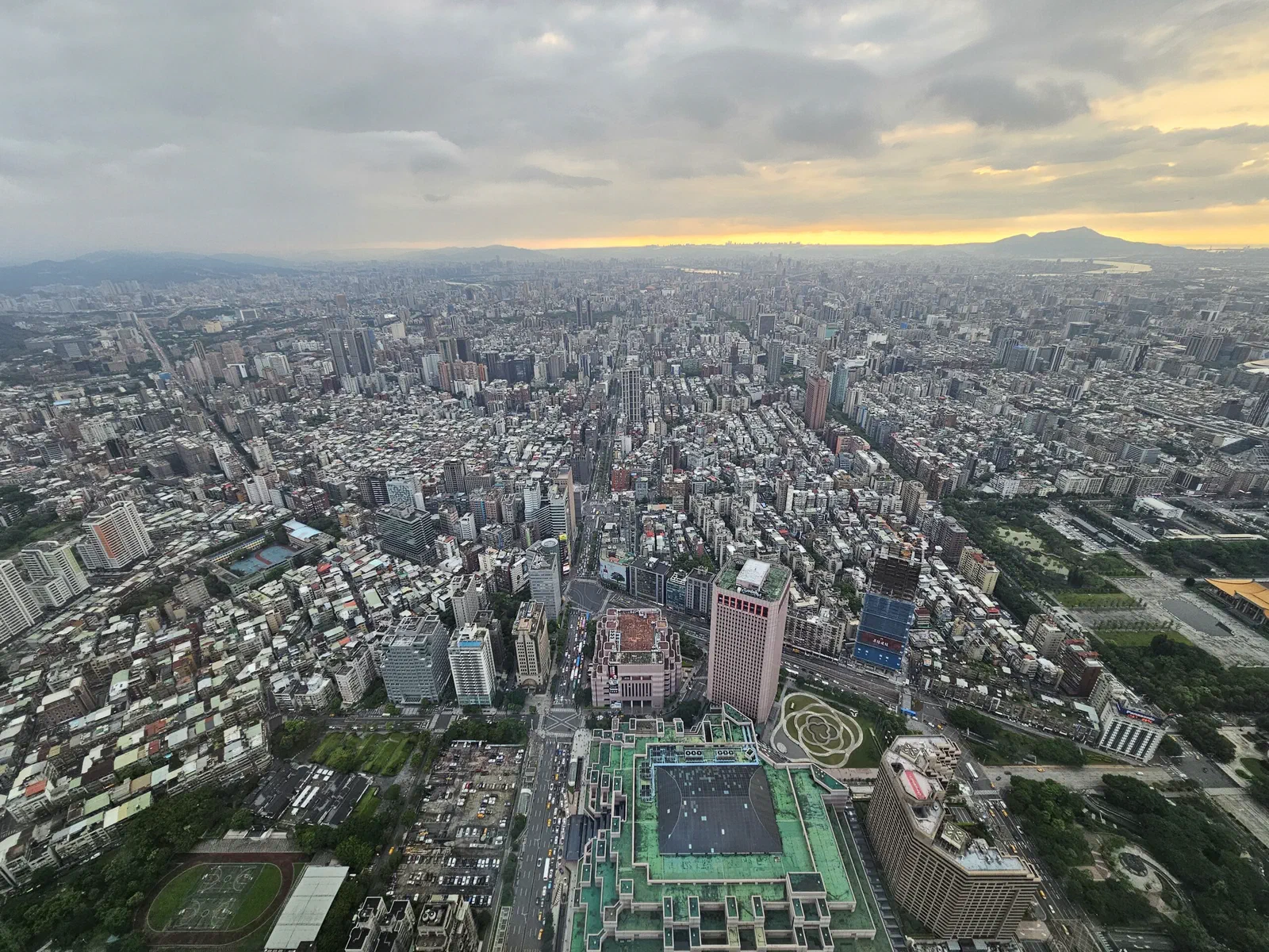 Visiting Taipei 101: My Ultimate Guide to a 7-Hour Layover Adventure
